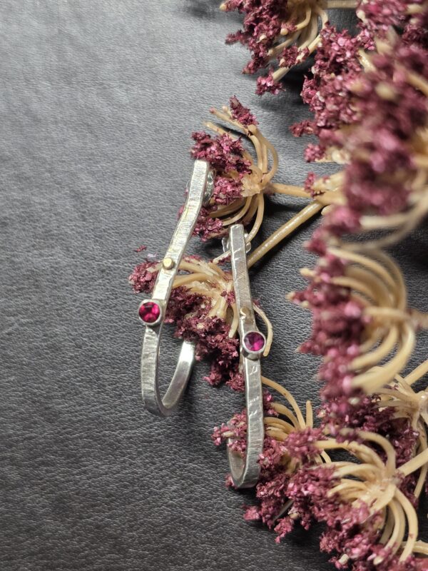 Sterling silver half-hoop with garnet accent earrings - Image 6